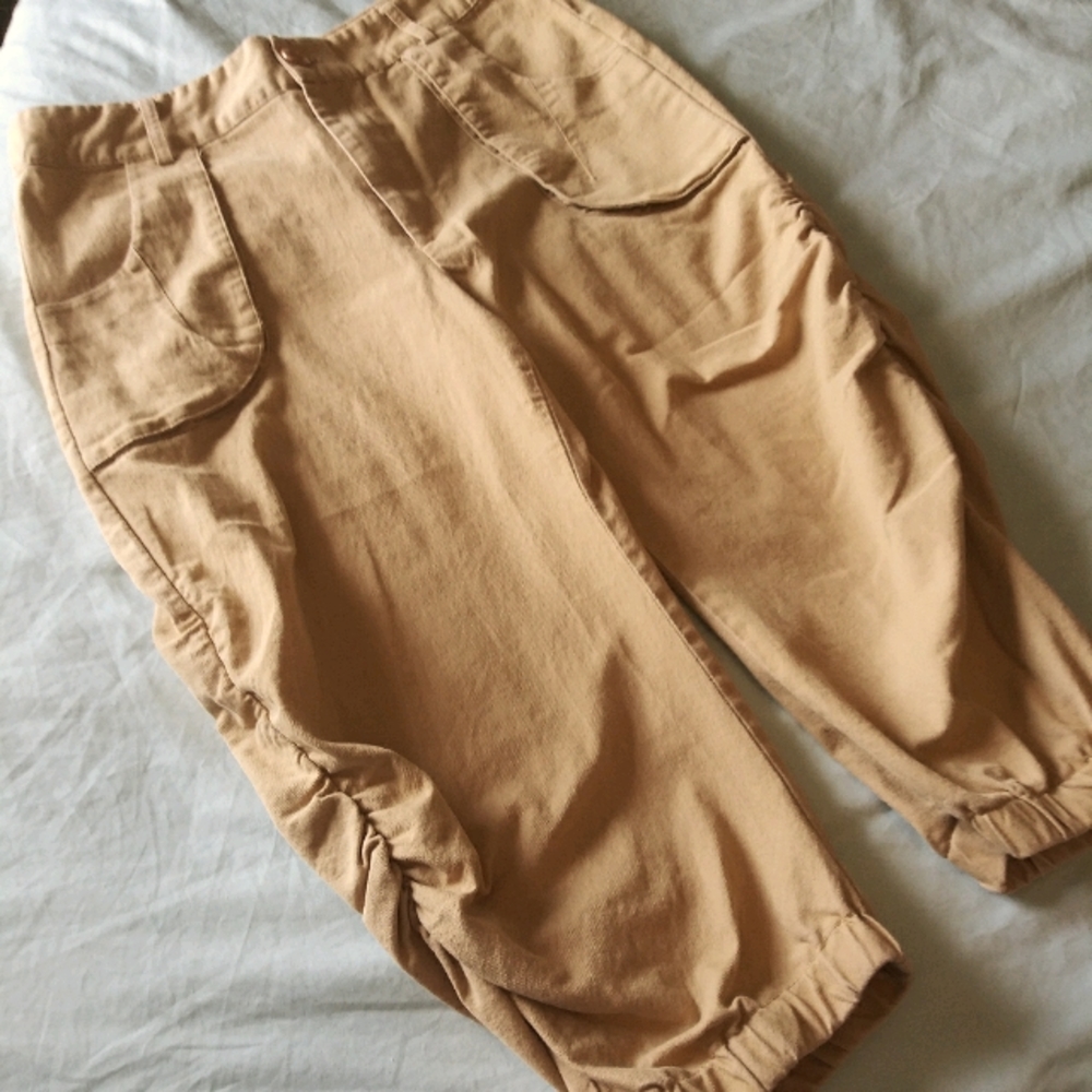 Capri Pants